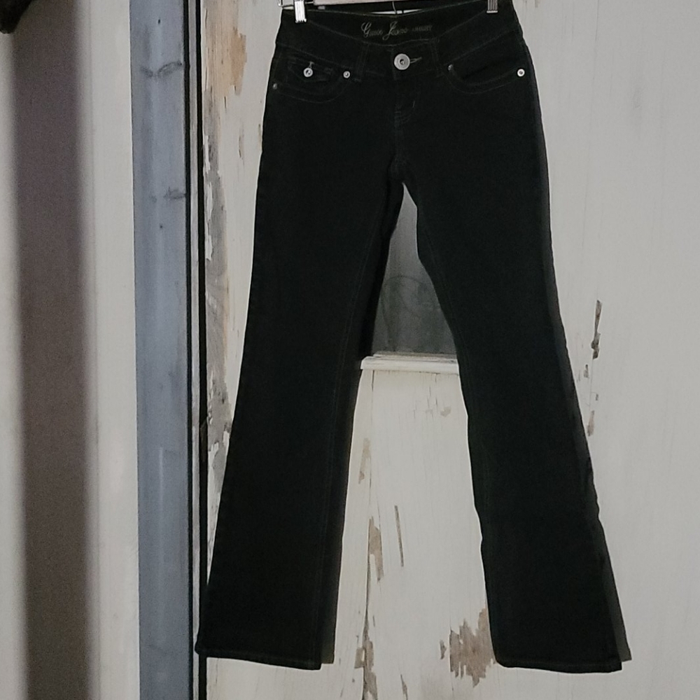 BLACK Doheny Low Cut Flare by Guess Jeans 26" W